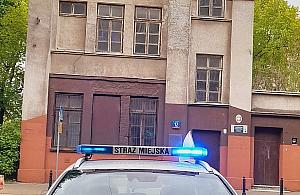 Nastolatkowie weszli do zabytkowego budynku na Pradze-Północ. Interweniowali strażnicy