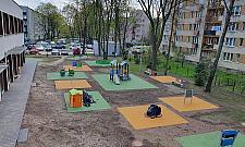 Parking przy ��obku na Chodeckiej nie dla rodzic�w? Stra�nicy nie widz� problemu
