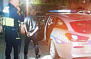 Jecha� pod pr�d i �ama� kolejne przepisy. 42-latek mia� ponad 2 promile