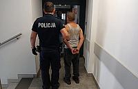 Dzielnicowy zatrzyma� 52-latka podczas w�amania. Mia� ju� spakowane �upy