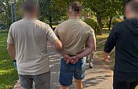 Ponad kilogram narkotyków na Mokotowie. Jeden z zatrzymanych był poszukiwany