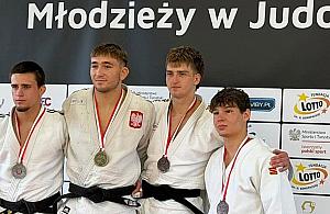 Jakub Go��dzinowski z medalem mistrzostw Polski U23. Wychowanek Lemura wr�ci� na podium