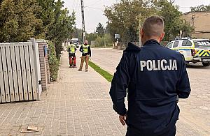 Zagin�a 71-latka. W poszukiwaniach pomog�y psy i drony