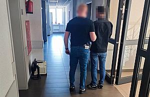 50-latek z ponad 71 gramami mefedronu trafi� do aresztu