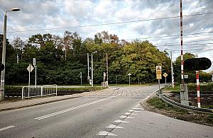 Wjecha� na czerwonym. Policjanci szybko odkryli, �e ma wi�cej problem�w