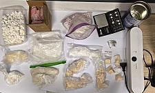 Ponad kilogram substancji w mieszkaniu 31-latka. Twierdzi�, �e znalaz� je w lesie