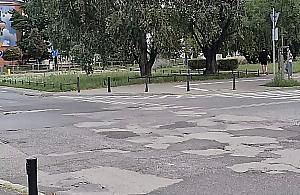 Karolkowa w tragicznym stanie. Kiedy gruntowny remont ulicy?