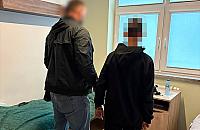 Fałszywy alarm bombowy na warszawskim lotnisku. Policjanci zatrzymali 15-latka