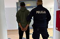 49-latek ukrywał się przed wymiarem sprawiedliwości. Policjanci go zatrzymali