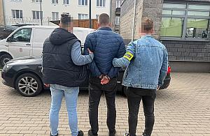Towary miały trafić do klientów, ale znikały w magazynach. Cztery zatrzymania