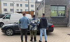 Towary miały trafić do klientów, ale znikały w magazynach. Cztery zatrzymania