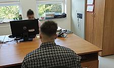 Oszustwa "na pracownika banku". Dwaj mężczyźni wyłudzili blisko 55 tys. zł