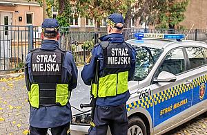 Ucze� grozi� atakiem na nauczycielk�. Stra�nicy miejscy powiadomili policj�