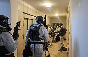 Policja zlikwidowa�a laboratorium flakki na Ursusie. Dw�ch m�czyzn aresztowanych