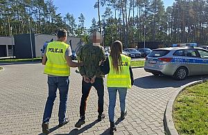Kontrola Toyoty zaczęła się od pękniętej szyby, a skończyła zatrzymaniem dwóch mężczyzn