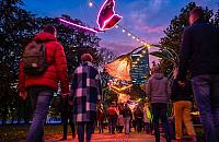 Iluminacja w Parku Świętokrzyskim przyciągnęła tysiące spacerowiczów